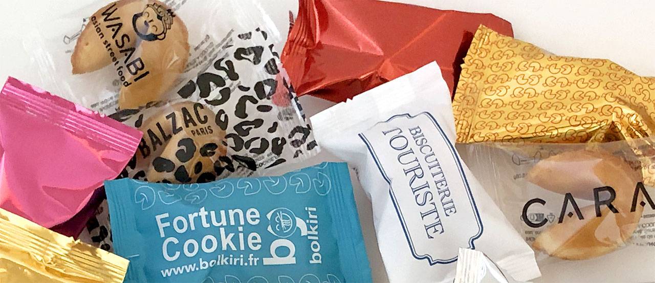 Personnalisez l'emballage individuel de vos fortune cookies Personnalisez l'emballage individuel de vos fortune cookies