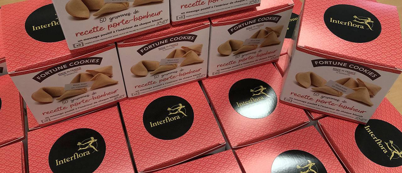 Boîtes de fortune cookies porte-bonheur personnalisés pour votre enseigne Boîtes de fortune cookies porte-bonheur personnalisés pour votre enseigne